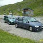 les deux voitures au col du picolo san bernadino