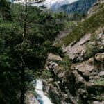 Vue du milieu des gorges de Château-Queyras