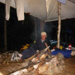 Niko et Paxou sont restés au campement et guettent les ours